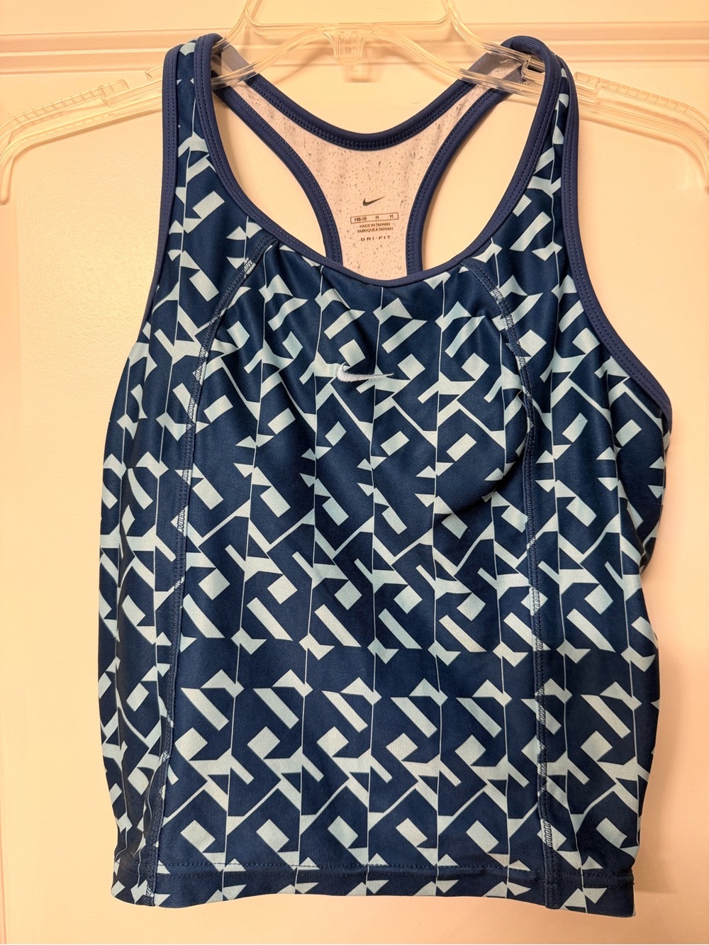 Nike Women’s Navy and Light Blue Geometric Racerback Sports Bra and top
